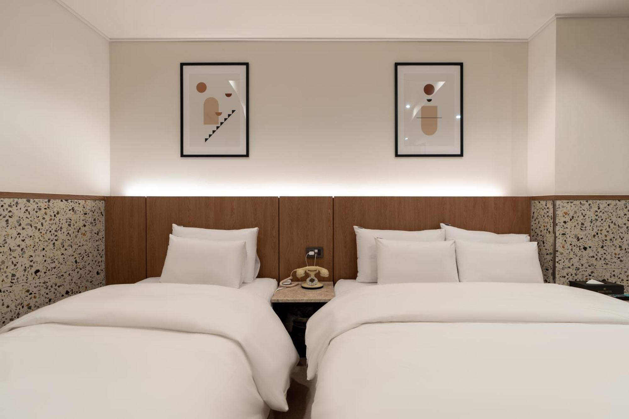 Jecheon Hound Hotel Chech'ŏn Exteriör bild